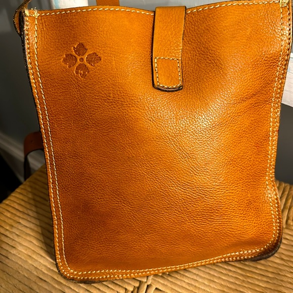 PATRICIA NASH Heritage Venezia Pouch Crossbody Messenger Bag- Cognac - Picture 5 of 9